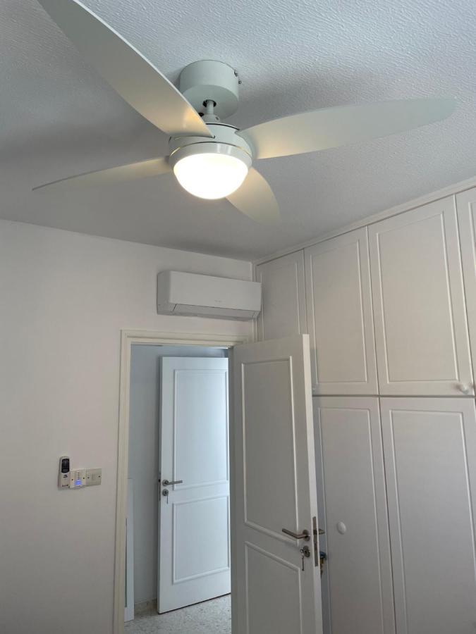 Direct Sea View & Quality Bed - Kings Palace 1 Bed Paphos Exterior photo